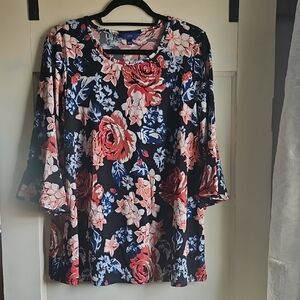 Apt. 9 Floral Top.